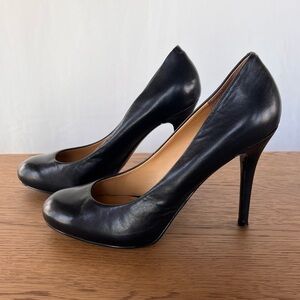 Nine West 4” Black Stiletto Heels Classic Rounded Toe Leather Pumps, Size 8